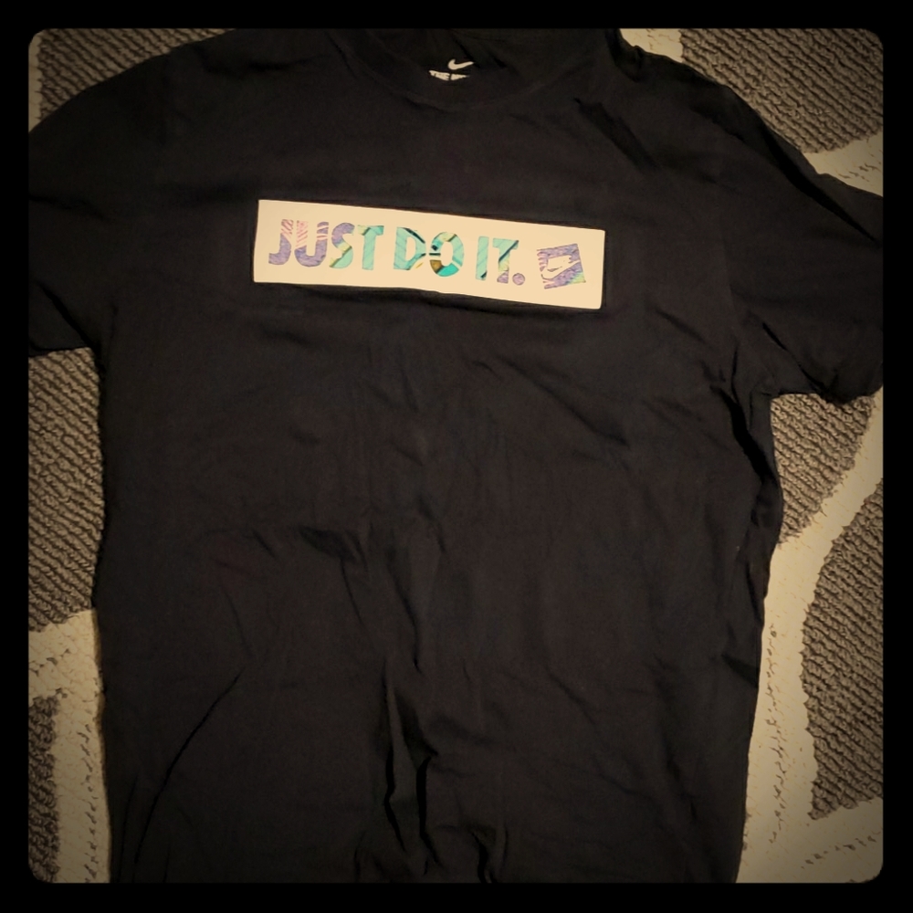 Nike tee (tropical) just do it